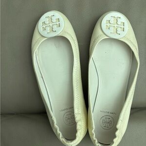 Tory Burch Ivory Ballet Flats